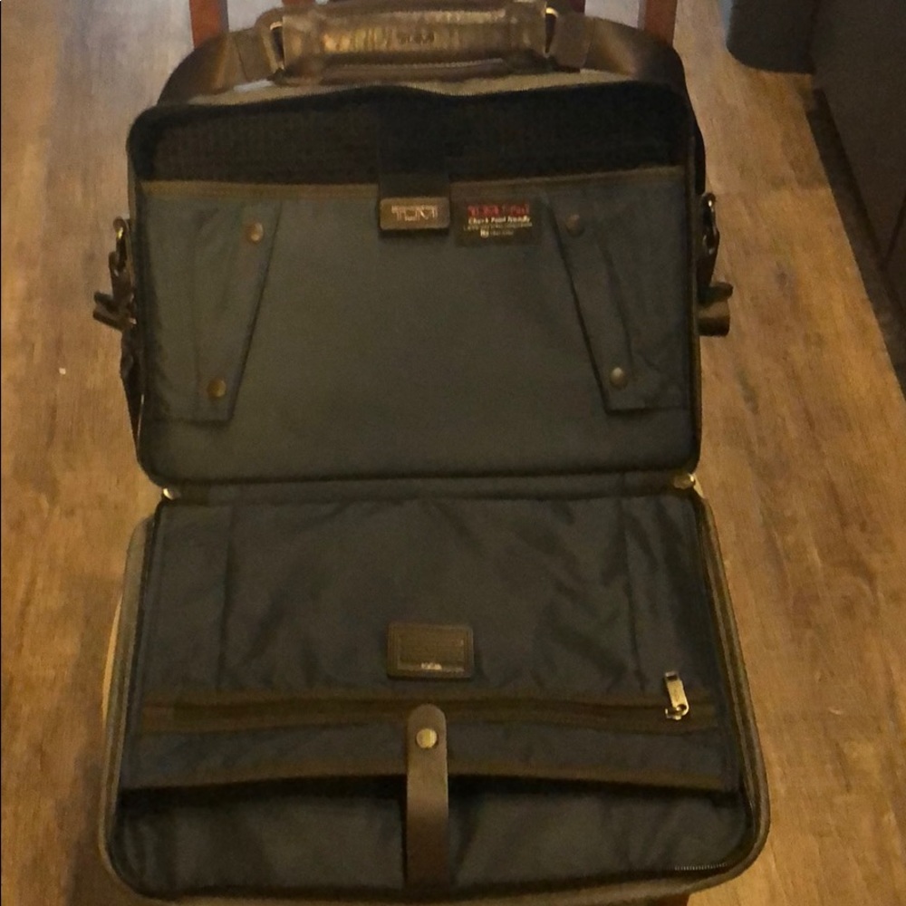 Tumi Alpha Laptop Slim Briefcase - Picture 2 of 3